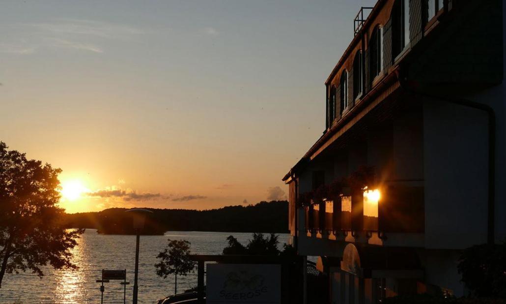 Hotel Seerose Bad Маленте Екстериор снимка