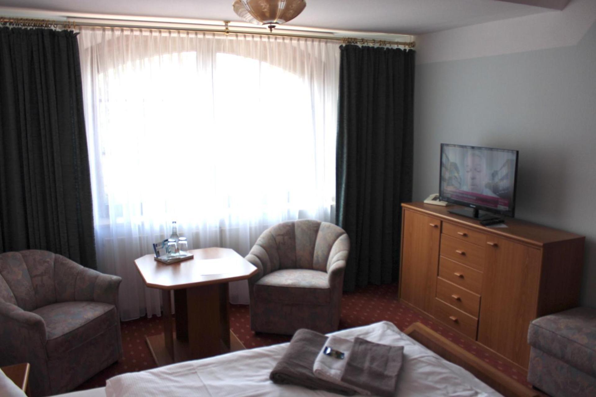 Hotel Seerose Bad Маленте Екстериор снимка